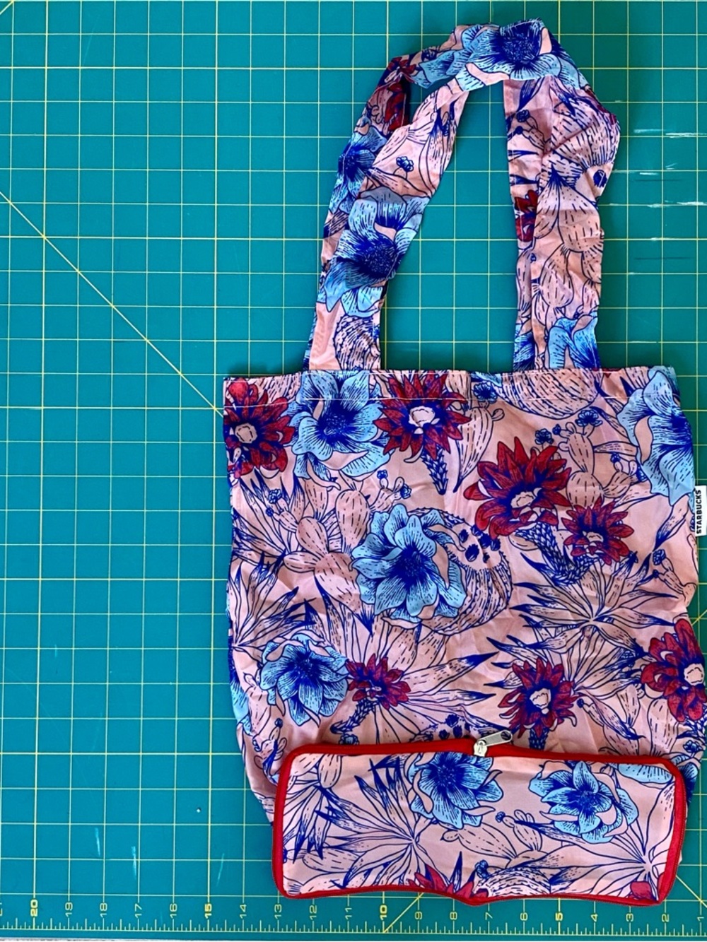Starbucks Reusable, Packable Pouch, Tote. 2019 Pink Cactus Print - Picture 7 of 10